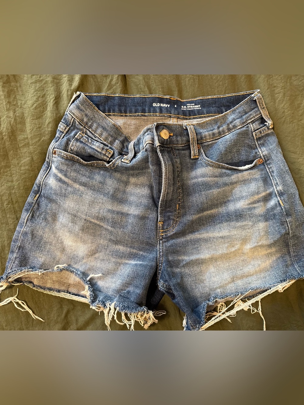 Old Navy Women's Frayed Hem Denim Shorts - Light Blue Wash